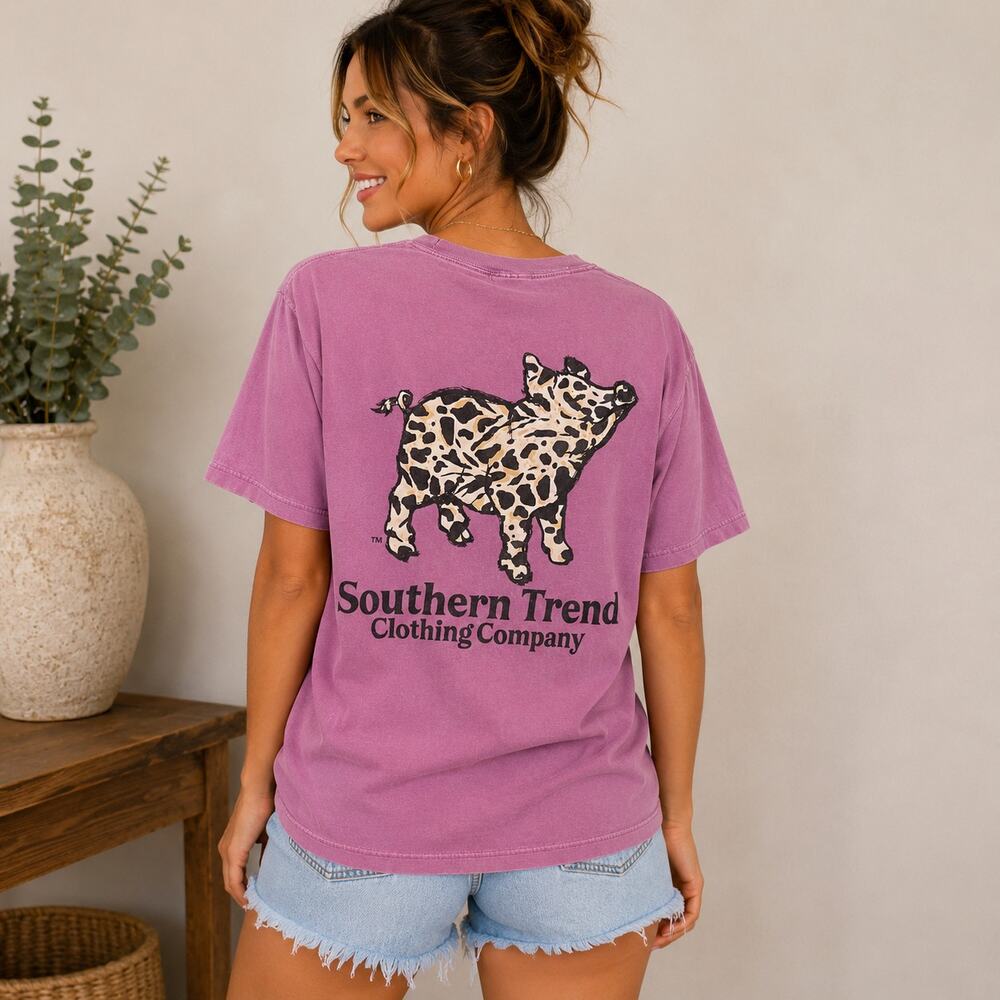 Southern Trend Leopard Pig Graphic Tee Size Medium